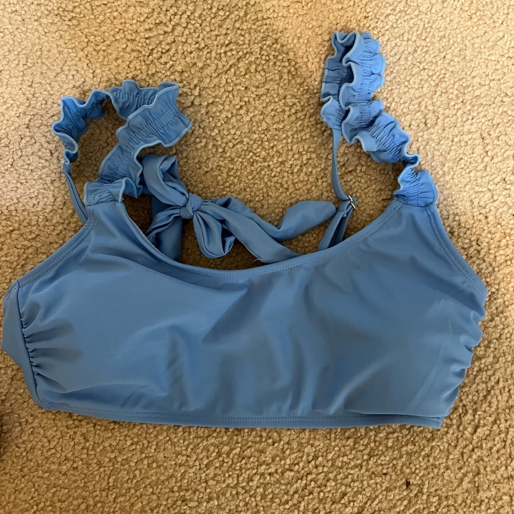 Never worn! NWT Size L swimsuit